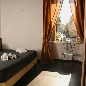 House Monti 1875 Roma